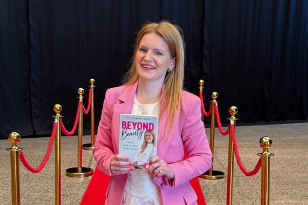 <span>Dr Dominika Andrys</span><br/> Author of Beyond Beauty